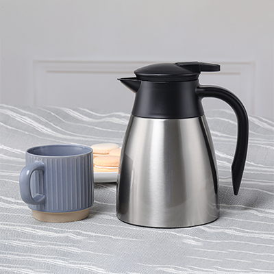 http://iororwxhnjimlp5p.ldycdn.com/cloud/lmBprKlnlrSRrjkrlkjjil/E-T-1L-Thermal-Coffee-Carafe-304-Stainless-Steel-Double-Walled-Vacuum-Insulated-Coffee-Thermos.png